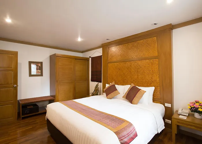 The Tarntawan Surawong Hotel