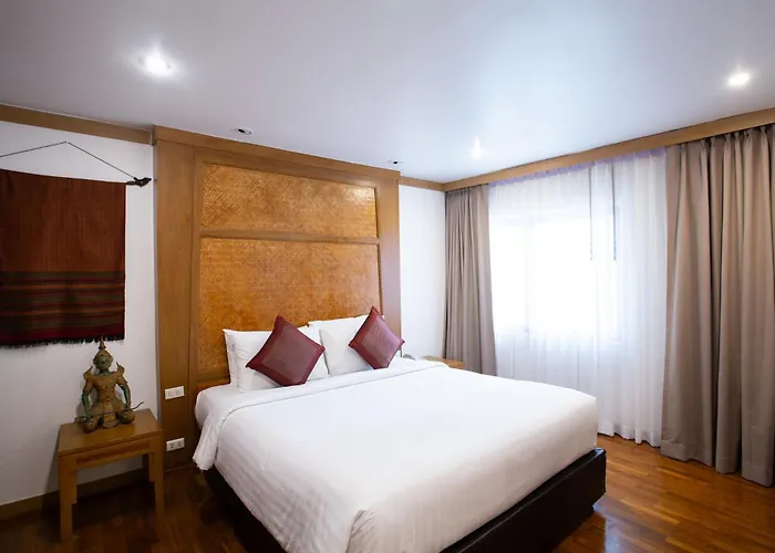 The Tarntawan Surawong 4* Banguecoque