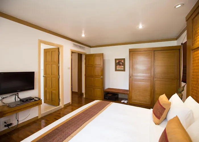 The Tarntawan Surawong Hotel