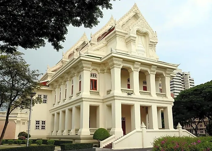 The Tarntawan Surawong Hotel