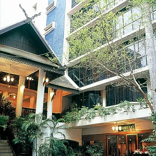The Tarntawan Surawong 4* Banguecoque